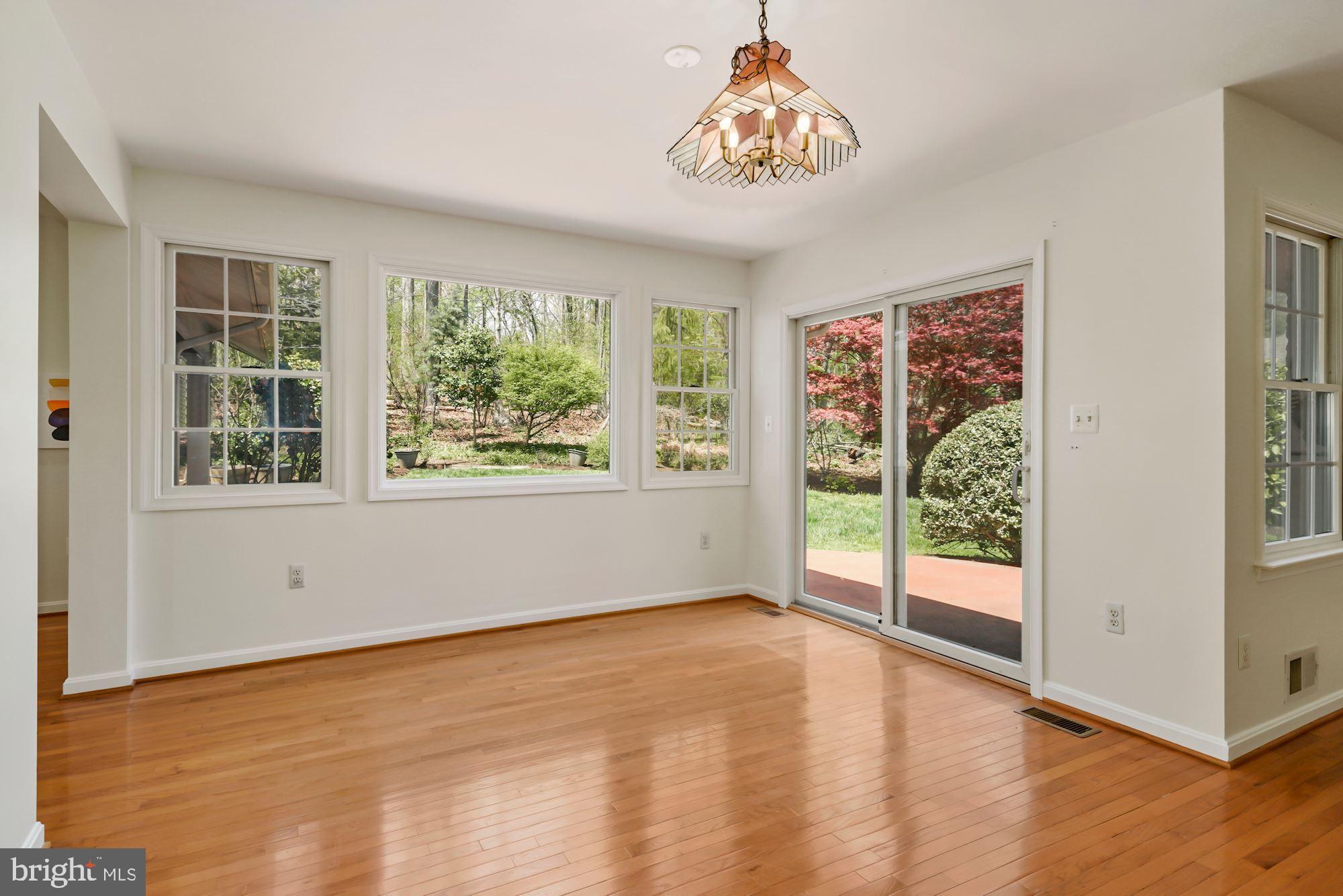 7417 Miller Fall Road Derwood, MD 20855 - Photo 17 of 38 Dining room w/sliders to terrace