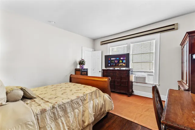 $3,500 | 2509 Whitney Street, Unit B, Houston, TX 77006