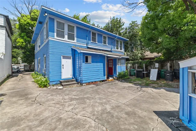 $3,500 | 2509 Whitney Street, Unit B, Houston, TX 77006