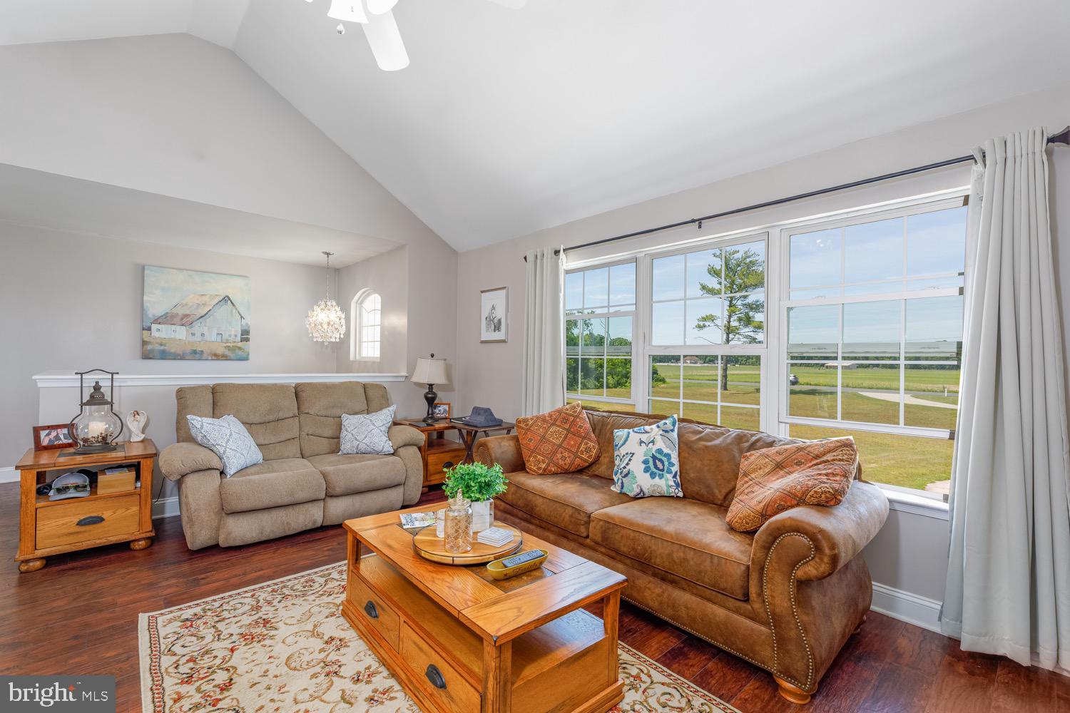 1672 Weymouth Road Vineland, NJ 08360 - Photo 23 of 45 Bright and inviting!