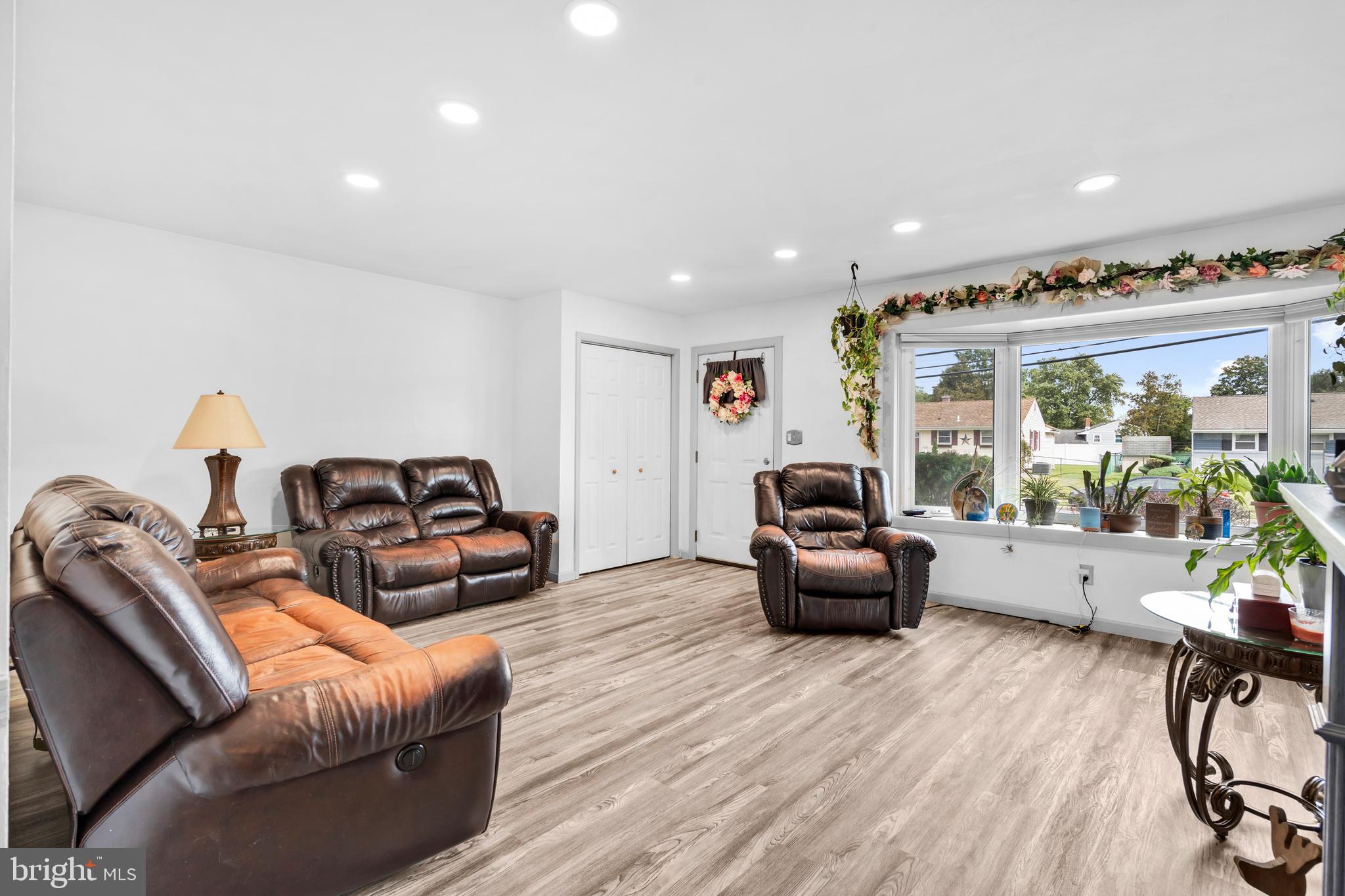 130 Miry Brook Road Hamilton, NJ 08690 - Photo 8 of 27 Gallery Image 8