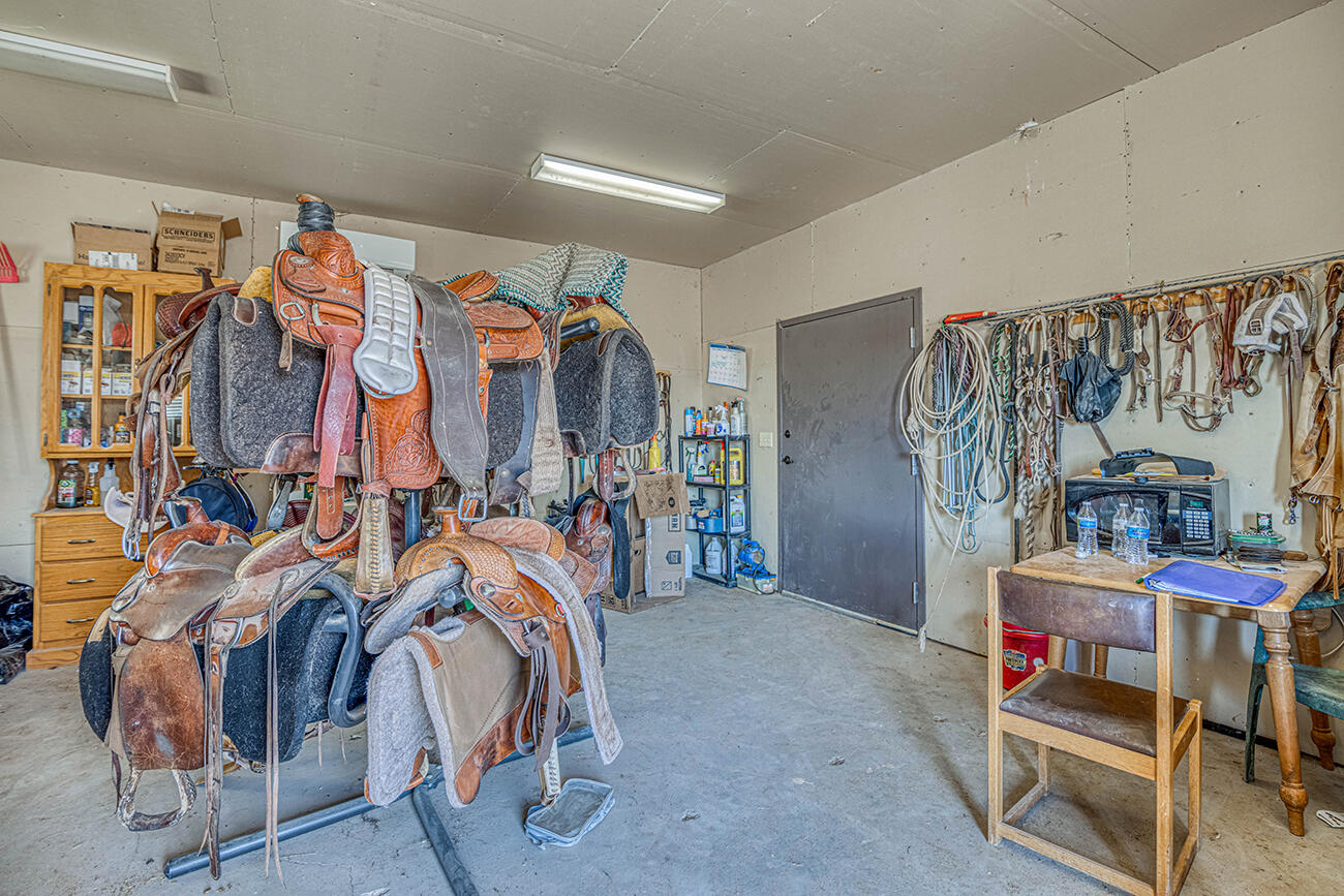 656 Cox Road El Paso, TX 79932 - Photo 73 of 74 Tack Room