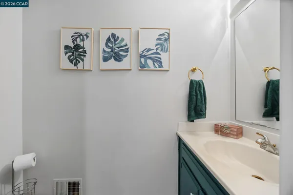 $925,000 | 2537 Simas Avenue, Pinole, CA 94564