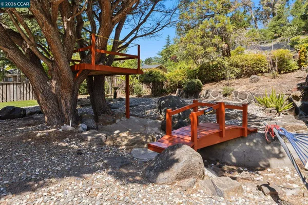 $925,000 | 2537 Simas Avenue, Pinole, CA 94564