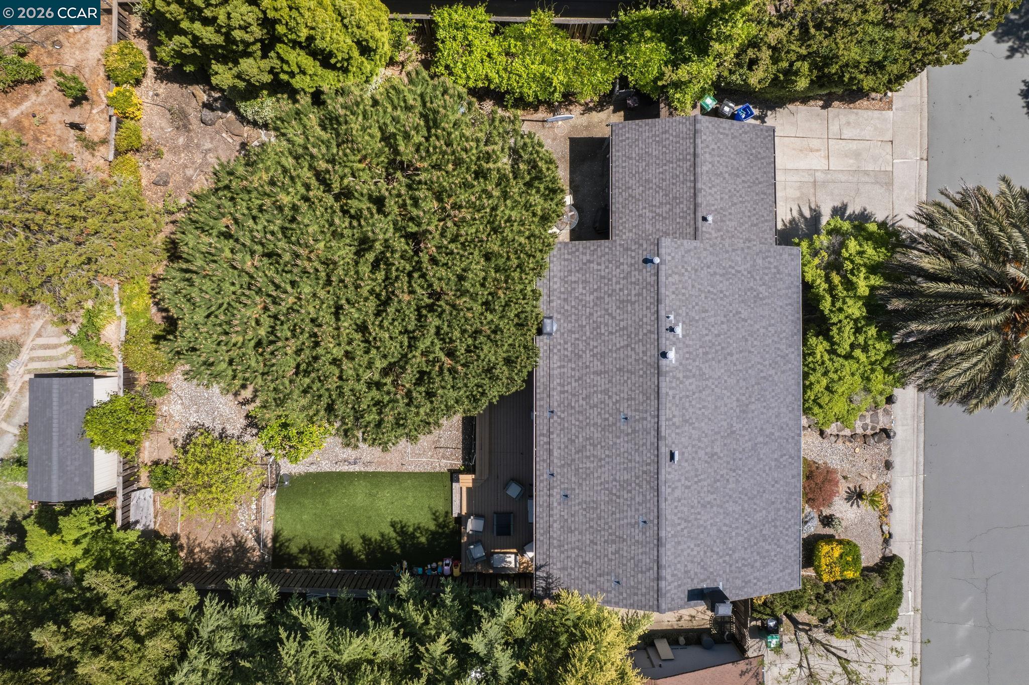 2537 Simas Avenue Pinole, CA 94564 - Photo 58 of 60