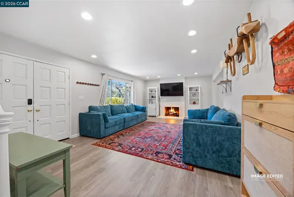 $925,000 | 2537 Simas Avenue, Pinole, CA 94564