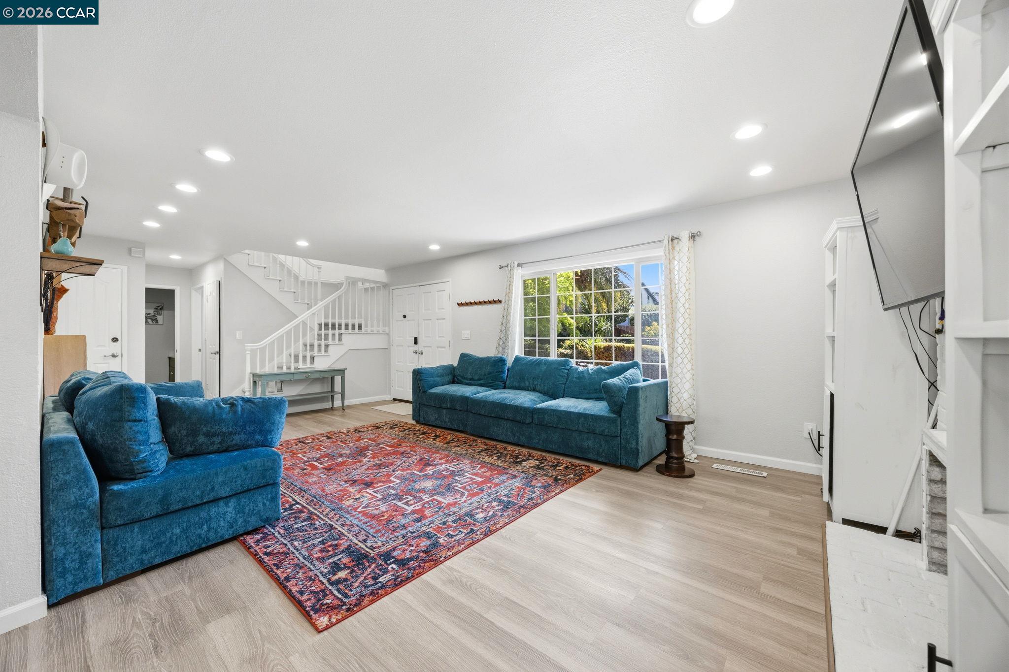 2537 Simas Avenue Pinole, CA 94564 - Photo 7 of 60