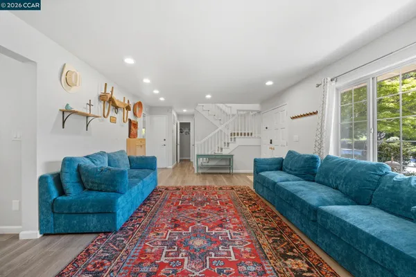 $925,000 | 2537 Simas Avenue, Pinole, CA 94564