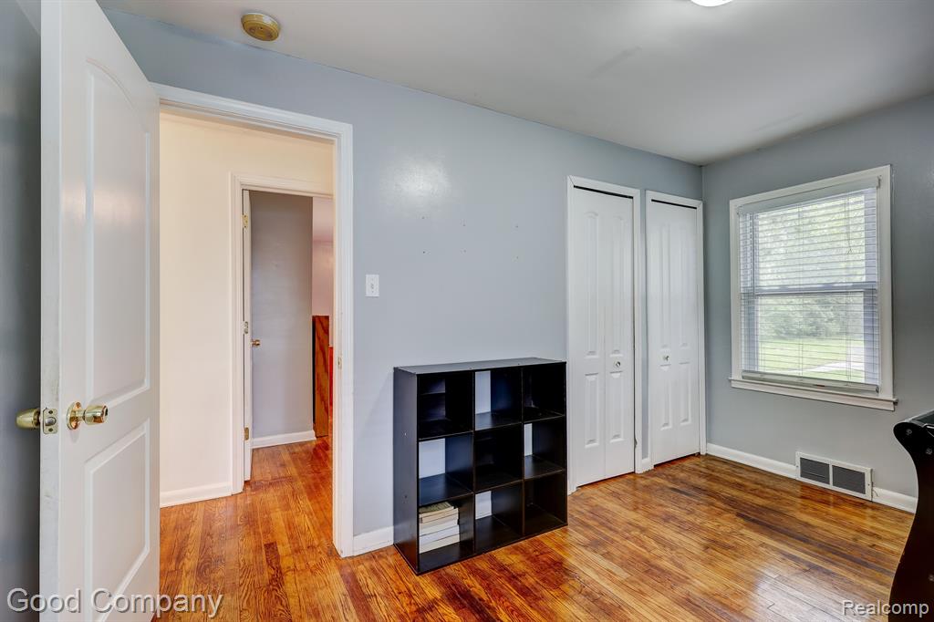 22050 Boulder Avenue Eastpointe, MI 48021 - Photo 19 of 40 Gallery Image 19