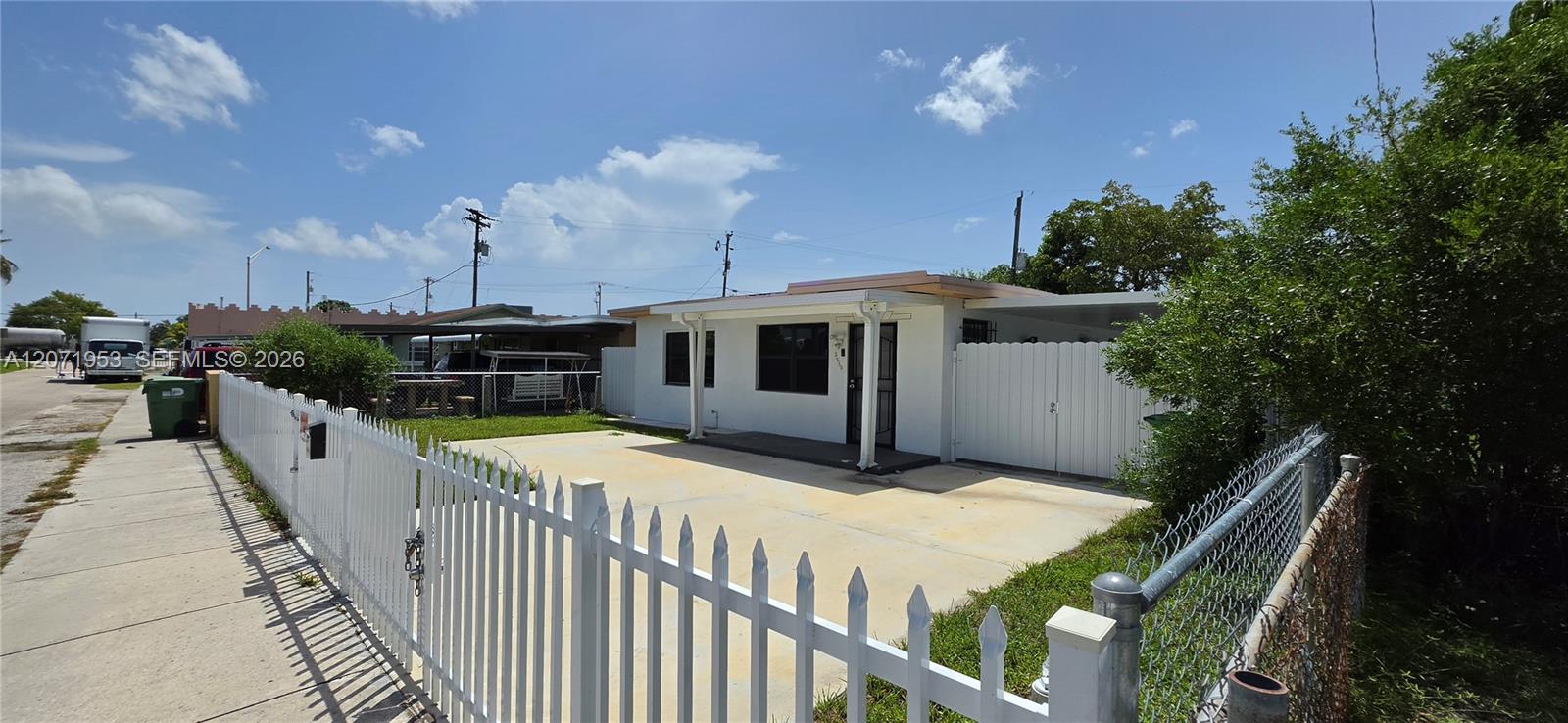 2230 Service Road Opa-Locka, FL 33054 - Photo 3 of 41 Gallery Image 3