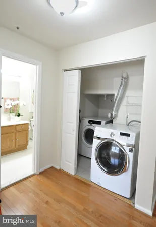 a view of kitchen and washer and dryer