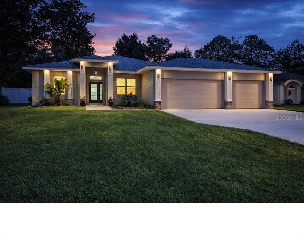 8 Hibiscus Court Homosassa, FL 34446 - Photo 1 of 1