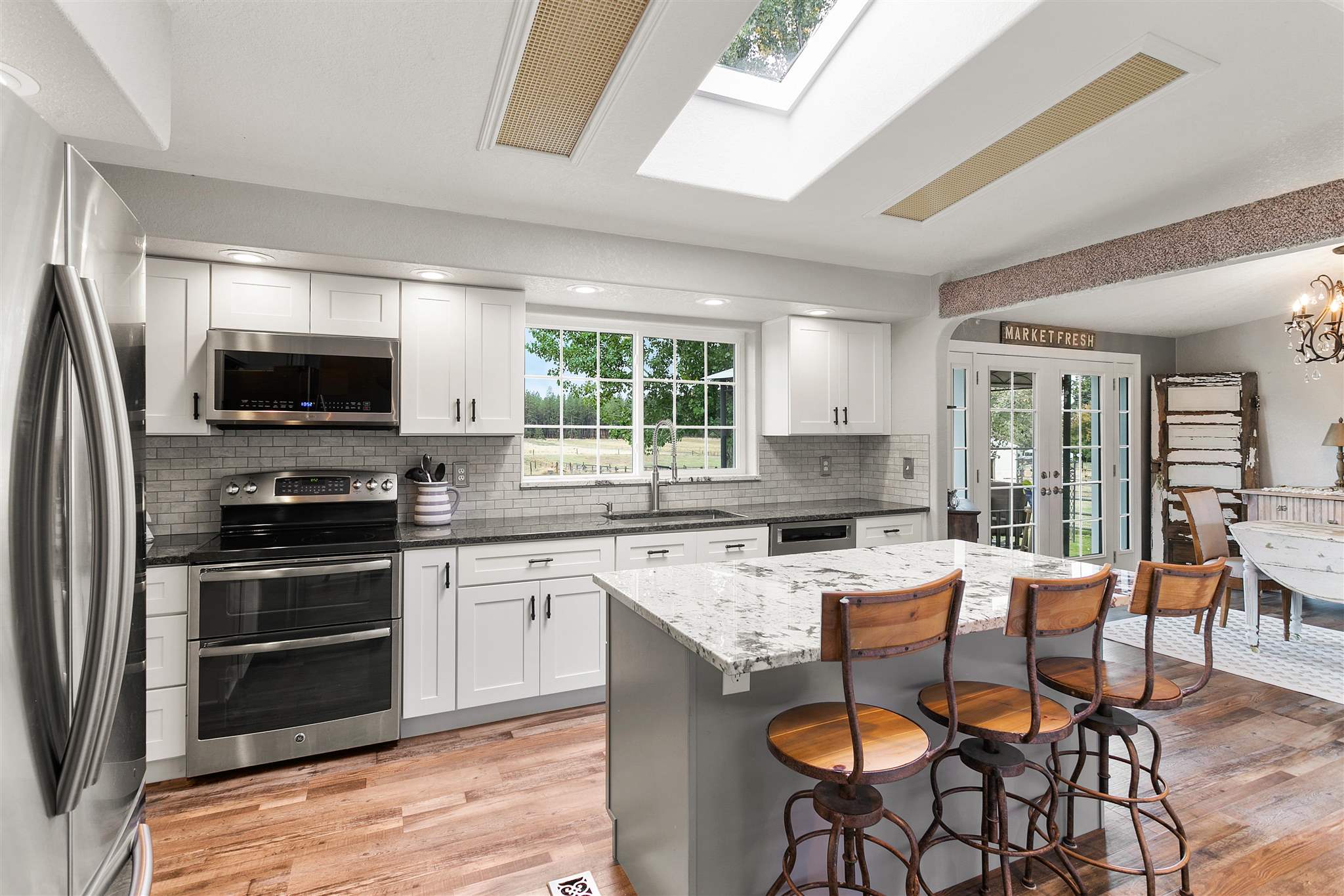 8724 South Cedar Road Spokane, WA 99224 - Photo 4 of 32