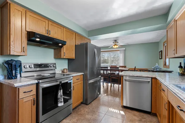 $374,900 | 3033 West Hiawatha Drive, Appleton, WI 54914