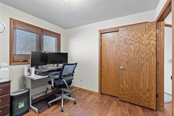$374,900 | 3033 West Hiawatha Drive, Appleton, WI 54914