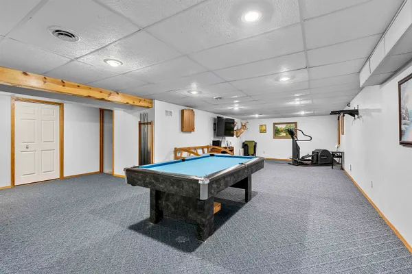 $374,900 | 3033 West Hiawatha Drive, Appleton, WI 54914