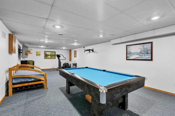 $374,900 | 3033 West Hiawatha Drive, Appleton, WI 54914