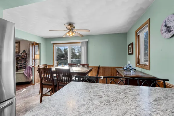 $374,900 | 3033 West Hiawatha Drive, Appleton, WI 54914