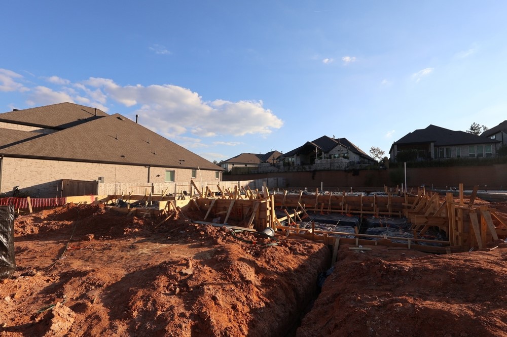 235 Painters Ridge Court Willis, TX 77318 - Photo 5 of 19 a view of outdoor space and city view