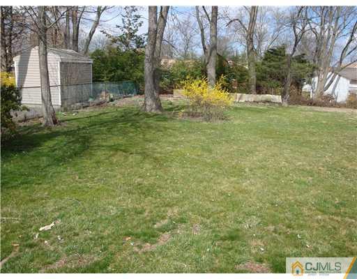 5 Wheeler Road Kendall Park, NJ 08824 - Photo 17 of 17 Gallery Image 17