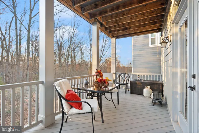 $949,900 | 17032 Takeaway Lane, Dumfries, VA 22026