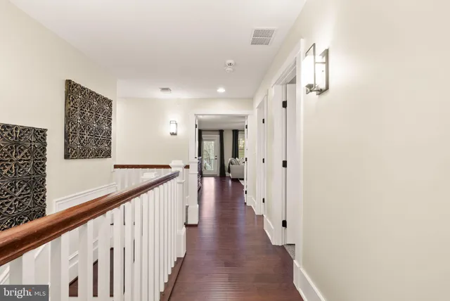 $949,900 | 17032 Takeaway Lane, Dumfries, VA 22026