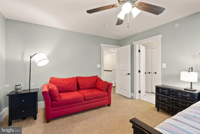 $949,900 | 17032 Takeaway Lane, Dumfries, VA 22026