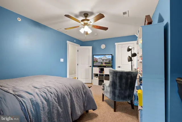 $949,900 | 17032 Takeaway Lane, Dumfries, VA 22026