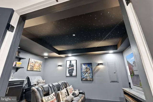 $949,900 | 17032 Takeaway Lane, Dumfries, VA 22026