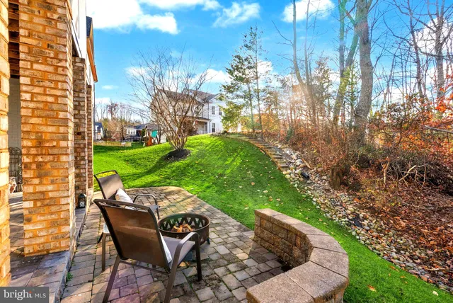 $949,900 | 17032 Takeaway Lane, Dumfries, VA 22026