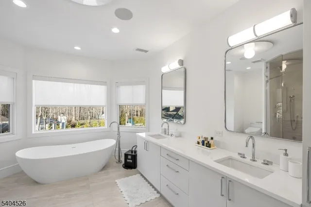 $5,600,000 | 21 Harvey Drive, Short Hills, NJ 07078