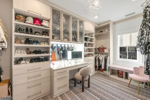 $5,600,000 | 21 Harvey Drive, Short Hills, NJ 07078