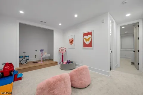 $5,600,000 | 21 Harvey Drive, Short Hills, NJ 07078