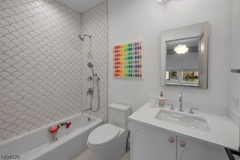 $5,600,000 | 21 Harvey Drive, Short Hills, NJ 07078