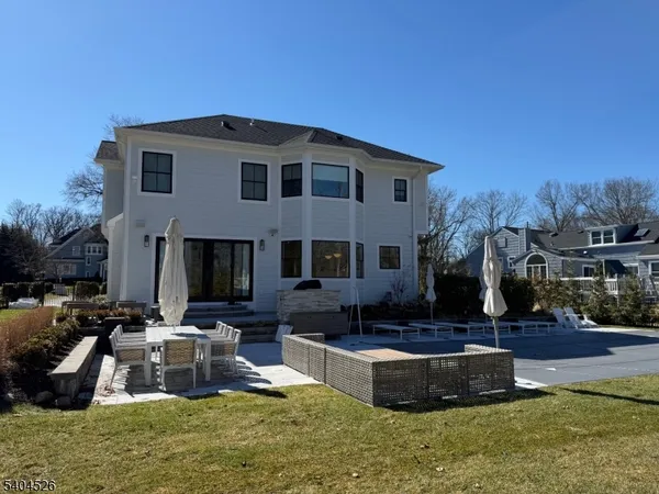 $4,995,000 | 21 Harvey Drive, Short Hills, NJ 07078