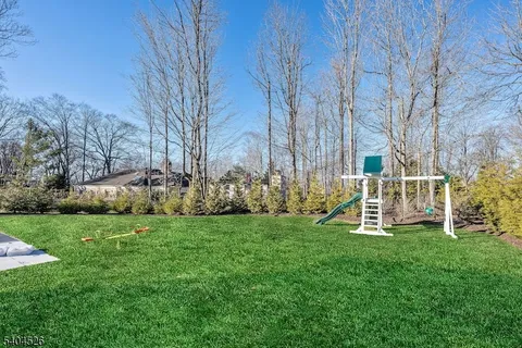 $5,600,000 | 21 Harvey Drive, Short Hills, NJ 07078