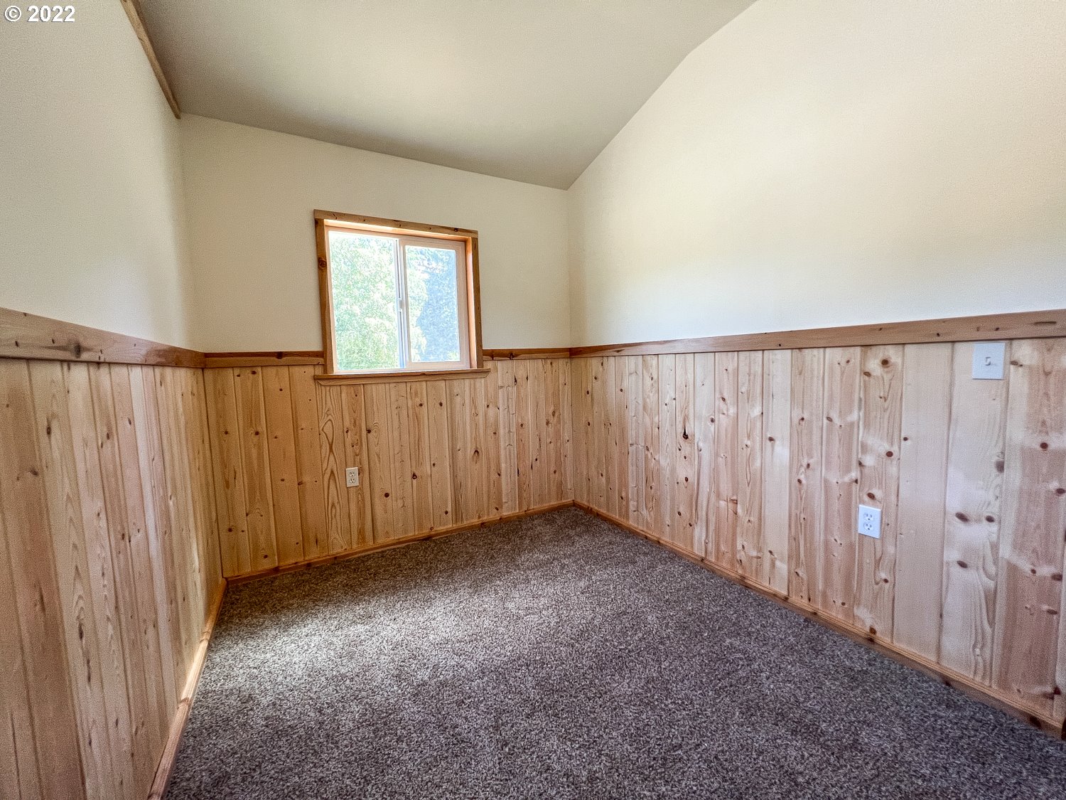 0 Bridge Tiny Home Myrtlepoint Or 97458 Myrtle Point, OR 97458 - Photo 10 of 18 a view of an empty room with a window