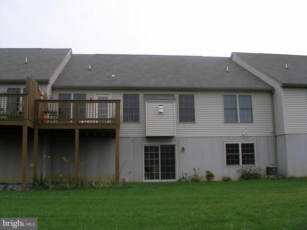 218 White Chapel Road Lancaster, PA 17603 - Photo 9 of 10 Gallery Image 9