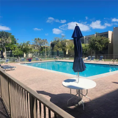 $2,400 | 8415 Southwest 107th Avenue, Unit 238W, Miami, FL 33173