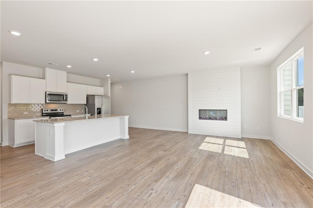 2845 Bullfrog Lane Gainesville, GA 30507 - Photo 2 of 18