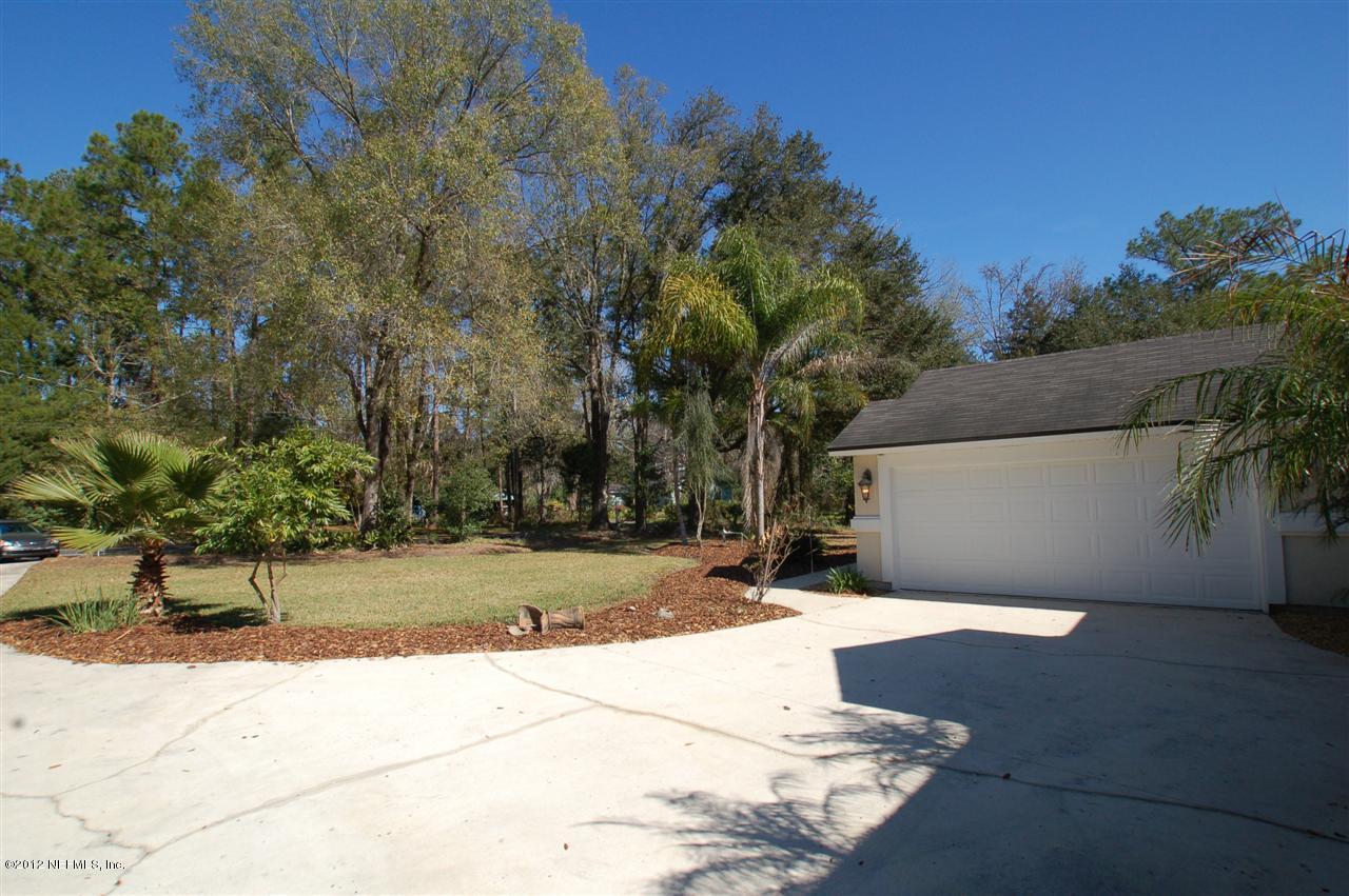 136 Old Hard Road Fleming Island, FL 32003 - Photo 35 of 35 Courtyard Entry Garage