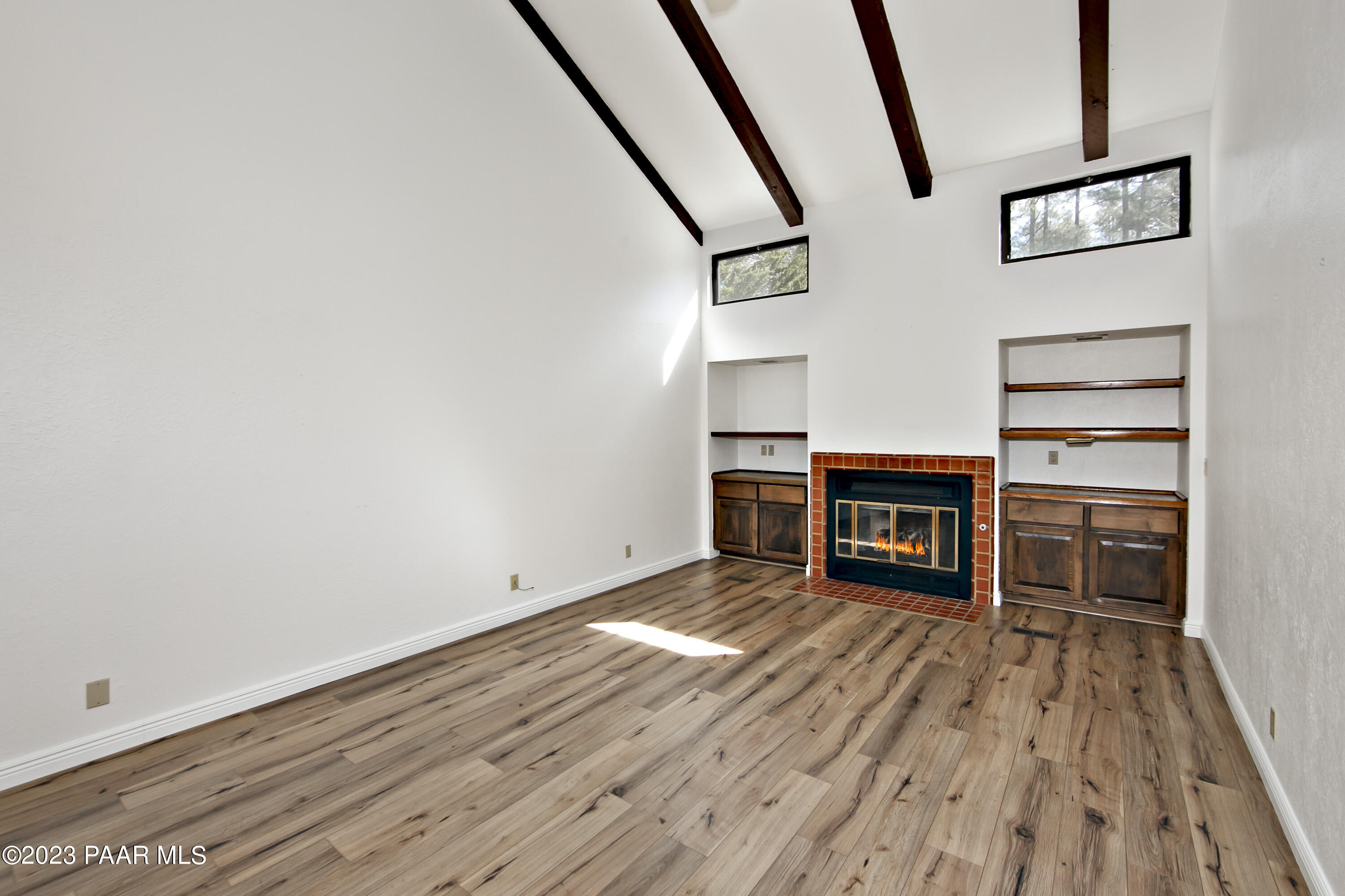 1469 Coyote Road Prescott, AZ 86303 - Photo 5 of 17 005_Great Room