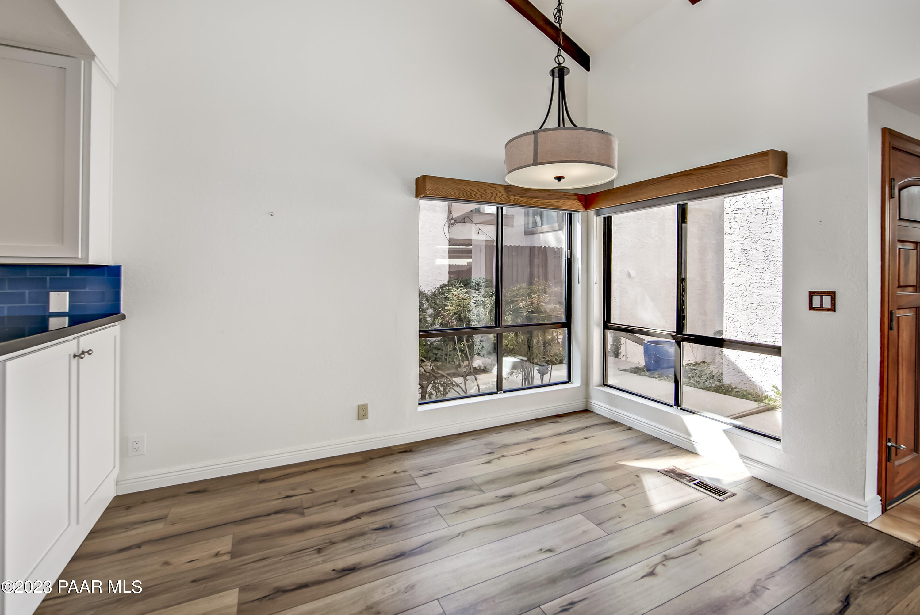 1469 Coyote Road Prescott, AZ 86303 - Photo 8 of 17 008_Dining