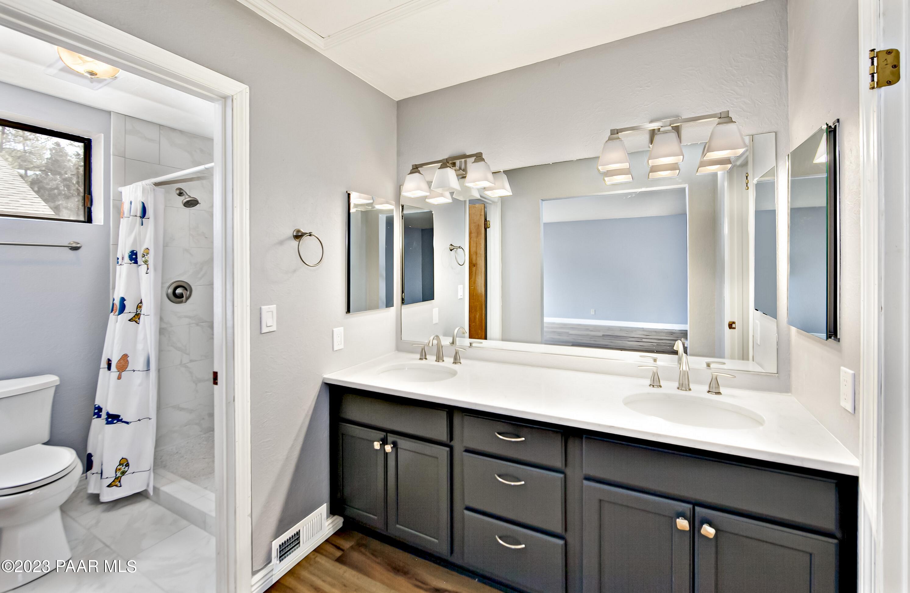 1469 Coyote Road Prescott, AZ 86303 - Photo 10 of 17 010_Primary Bathroom