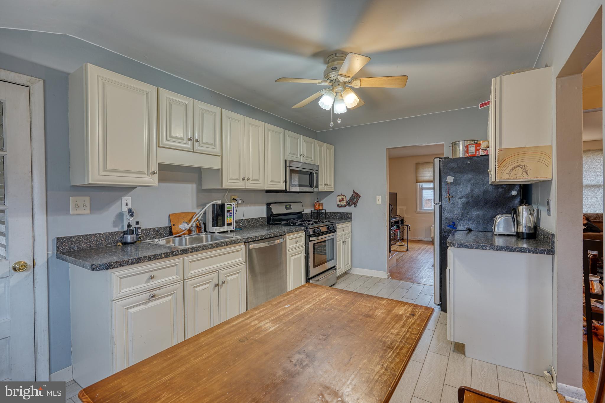 13 Hillside Road Stratford, NJ 08084 - Photo 14 of 31 Gallery Image 14