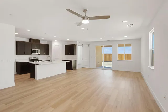 $699,990 | 3266 Leo David Street, Manteca, CA 95337