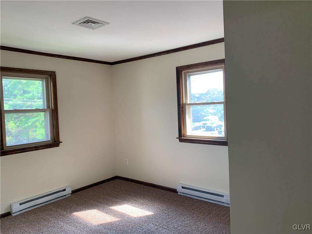 972 Catasauqua Road Whitehall, PA 18052 - Photo 11 of 21 Gallery Image 11