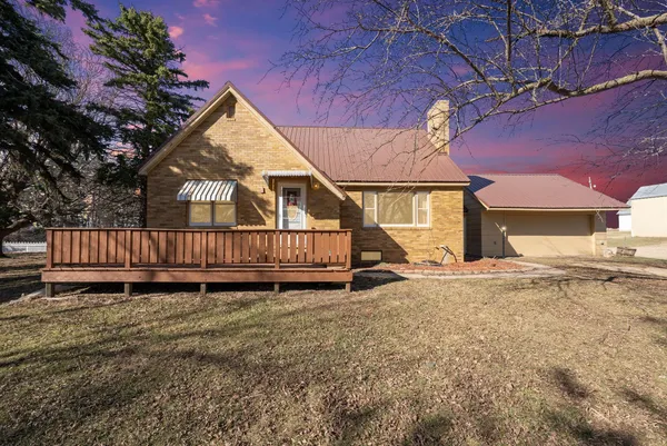 $389,000 | 886 141st Street, Pipestone, MN 56164
