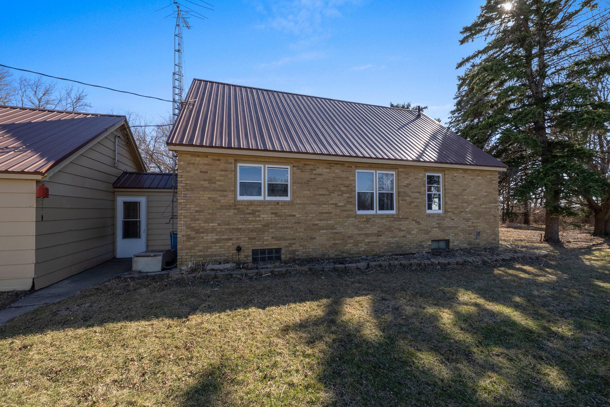 886 141st Street Pipestone, MN 56164 - Photo 16 of 45