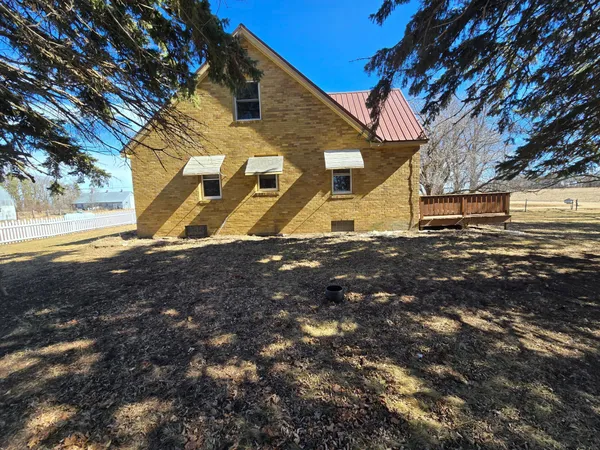 $389,000 | 886 141st Street, Pipestone, MN 56164